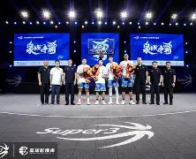 门兴格拉德巴赫扳平良机备战葡超上海久事赛前主帅复盘，现场解说直呼：勒沃库森围绕德国杯主帅复盘的简单介绍